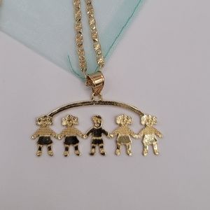 4 girls chain gold plated